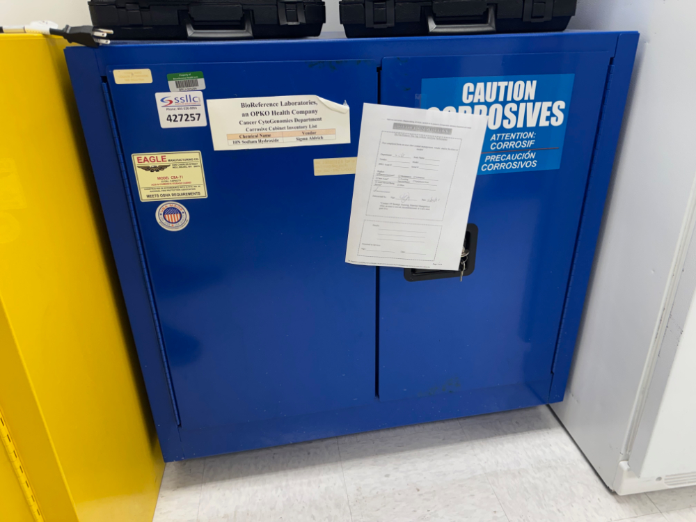 Image of Eagle 22 Gallon Acid & Corrosive Cabinet